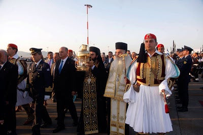 Το  Άγιο Φως και οι βασικές αρχές της Δημοκρατίας